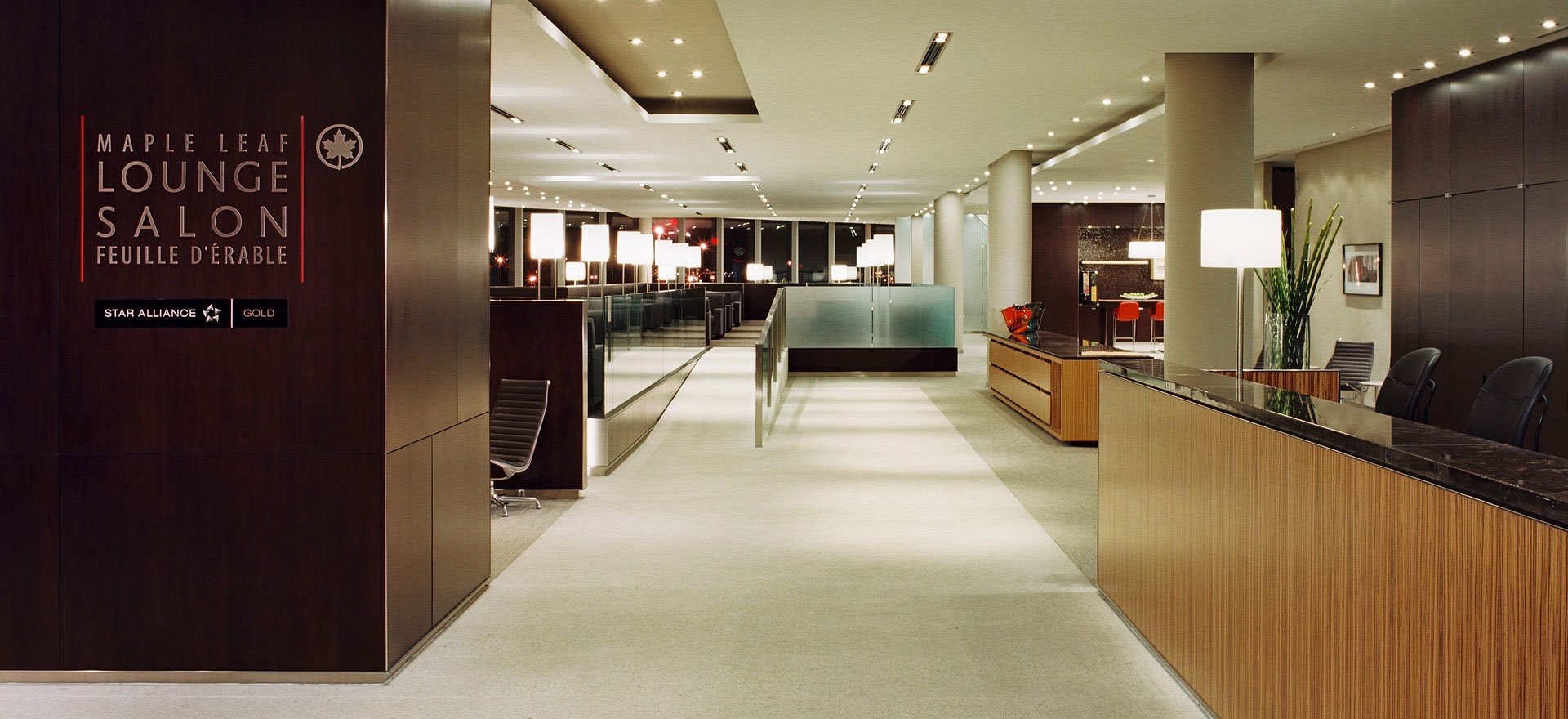 Air Canada – Domestic Maple Leaf Lounge