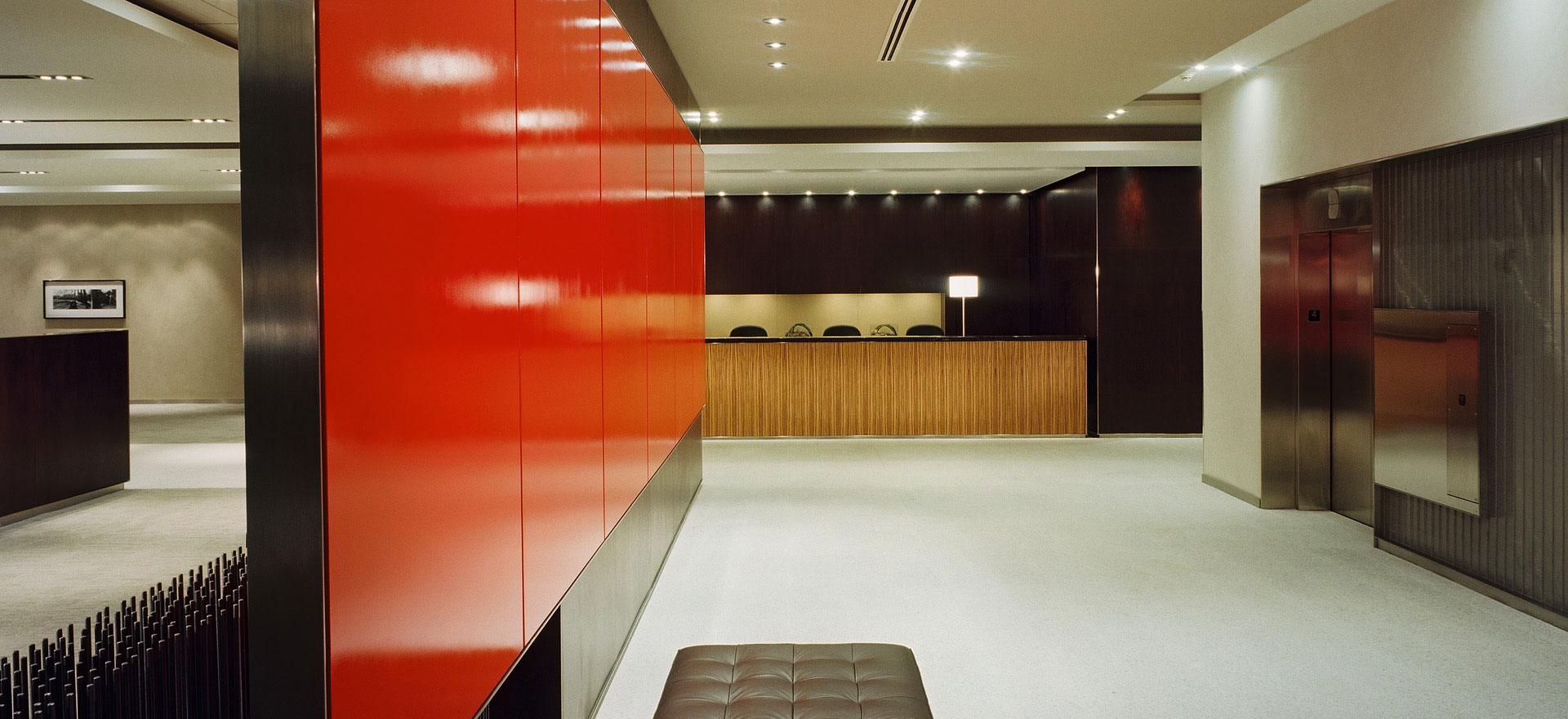 Air Canada – Domestic Maple Leaf Lounge