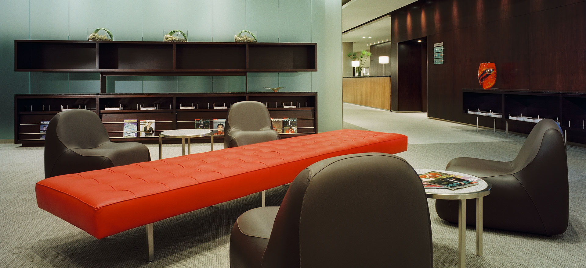 Air Canada – Domestic Maple Leaf Lounge